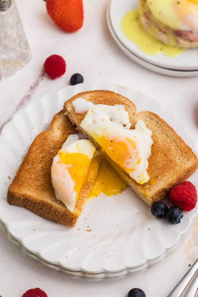 AIR FRYER POACHED EGGS