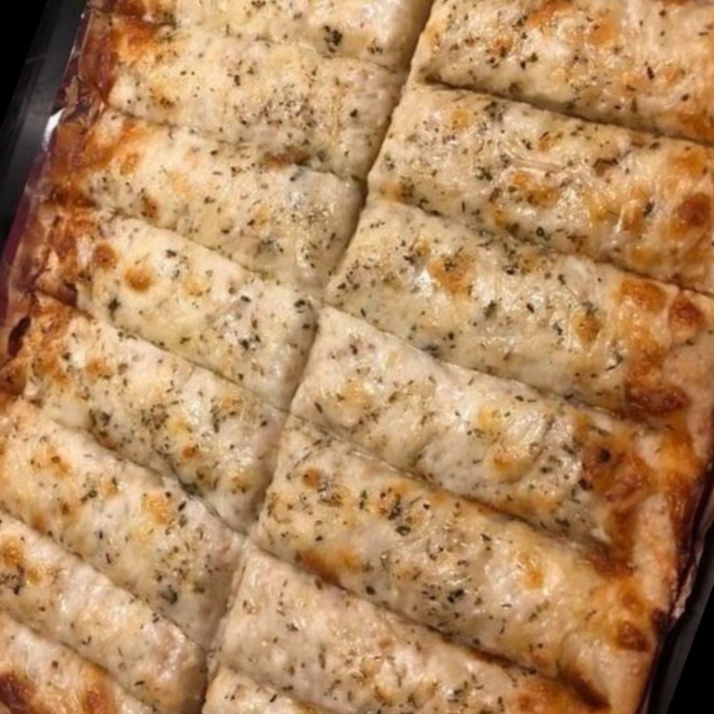Homemade Cheesy Garlic Breadsticks Recipe 1 Homemade Cheesy Garlic Breadsticks Recipe