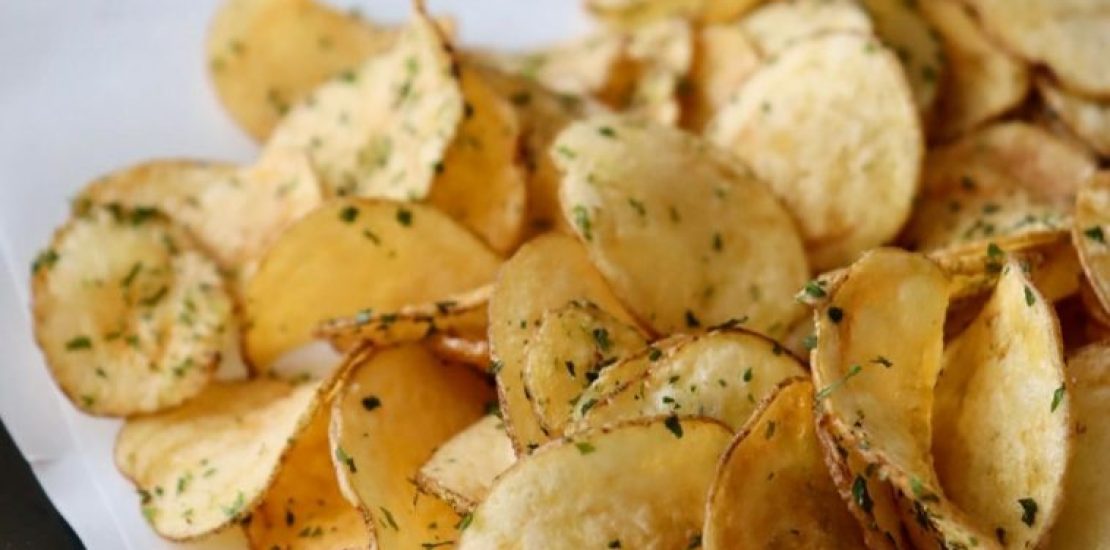 EASY AIR FRYER POTATO CHIPS