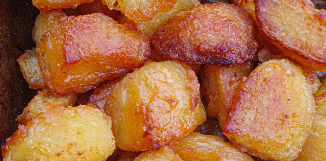 AIR FRYER ROAST POTATOES