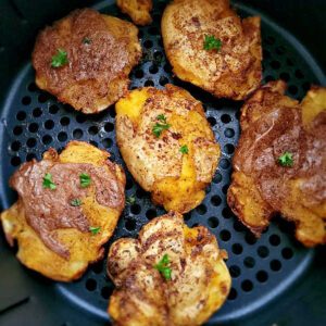 Best Crispy and Fluffy Air Fryer Smashed Potatoes
