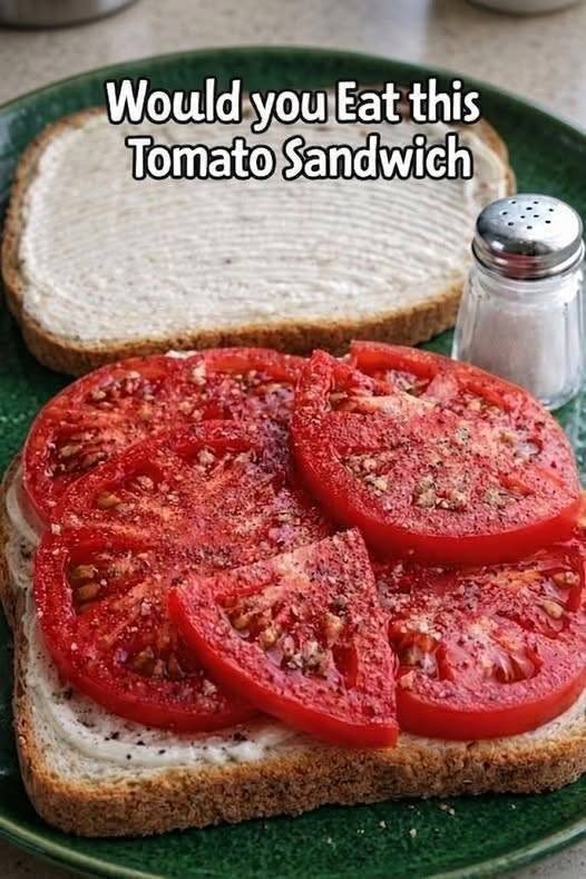 7 Delicious Reasons to Love This Classic Tomato Sandwich